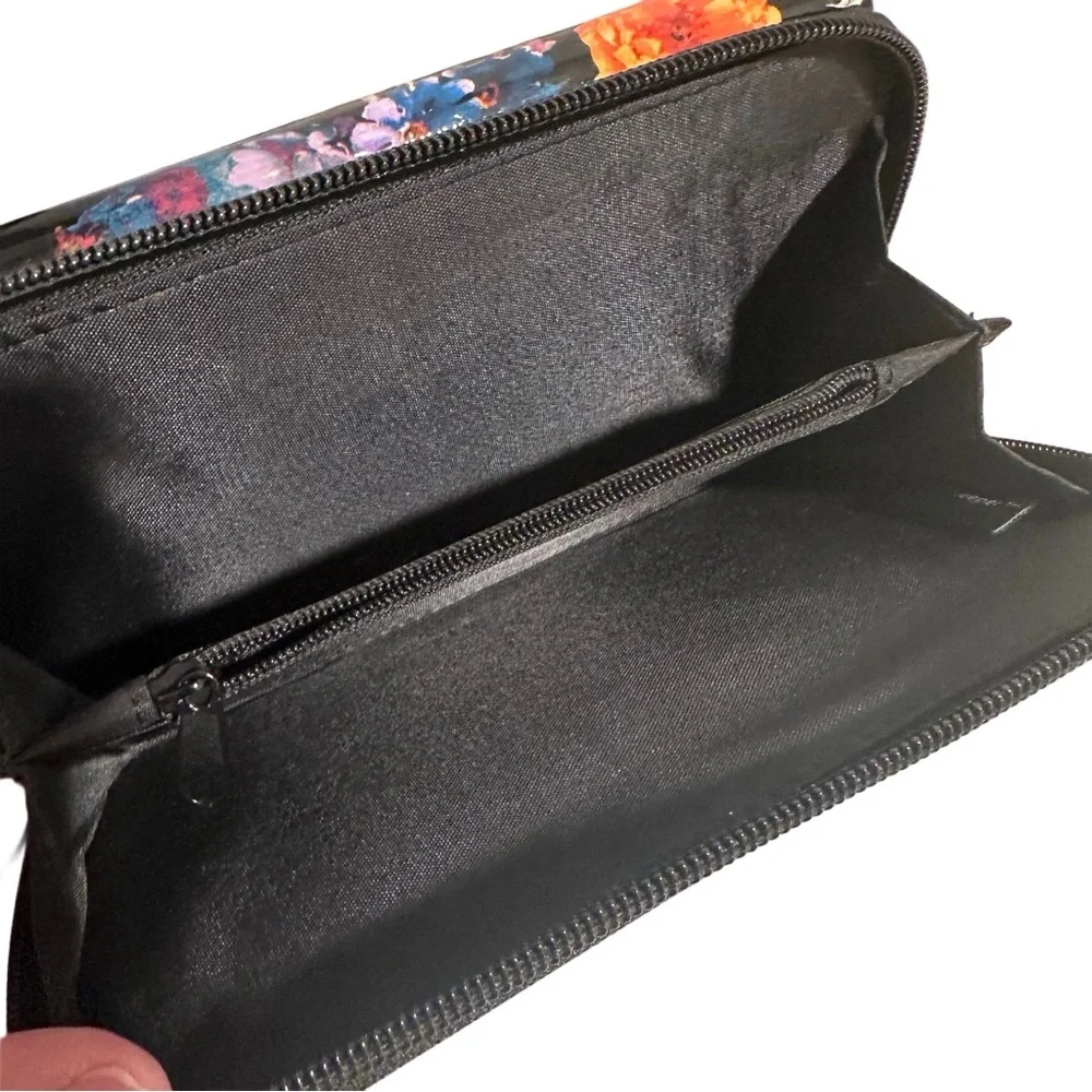 Patent Leather Floral Wallet Clutch in Black with Pink & Orange Flowers GUC